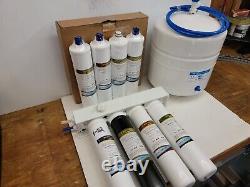 Reverse osmosis water filtration system pro Q
