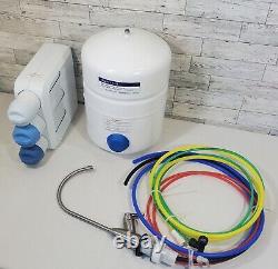 Système de filtration d'eau haute performance GE Reverse Osmosis Blanc (GXRQ18NBN)