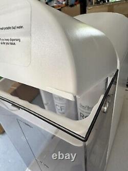 Système de filtration d'eau par osmose inverse SimPure Y7P-BW avec distributeur sur le comptoir UV