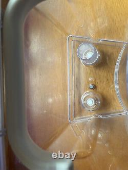 Système de purification d'eau AQUA TRU AT2010 sur le comptoir sans filtres